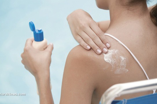Woman-Suntan-Lotion-Sunscreen-Skin
